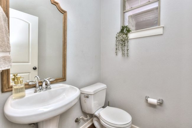 110 Chestnut Ct, House other with 4 bedrooms, 4 bathrooms and 4 parking in Georgetown TX | Image 9