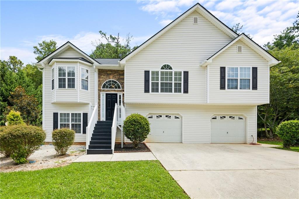 Paradise Dr, Douglasville, GA 30134