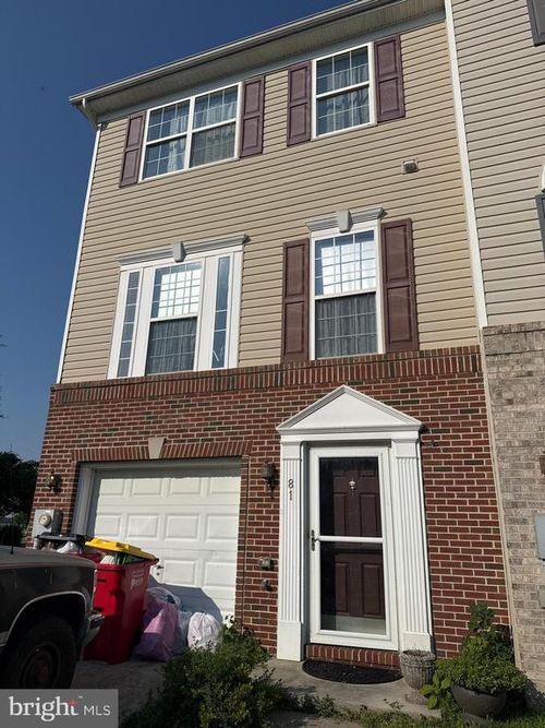 81 Truth Way, MARTINSBURG, WV, 25405-5726 | Card Image
