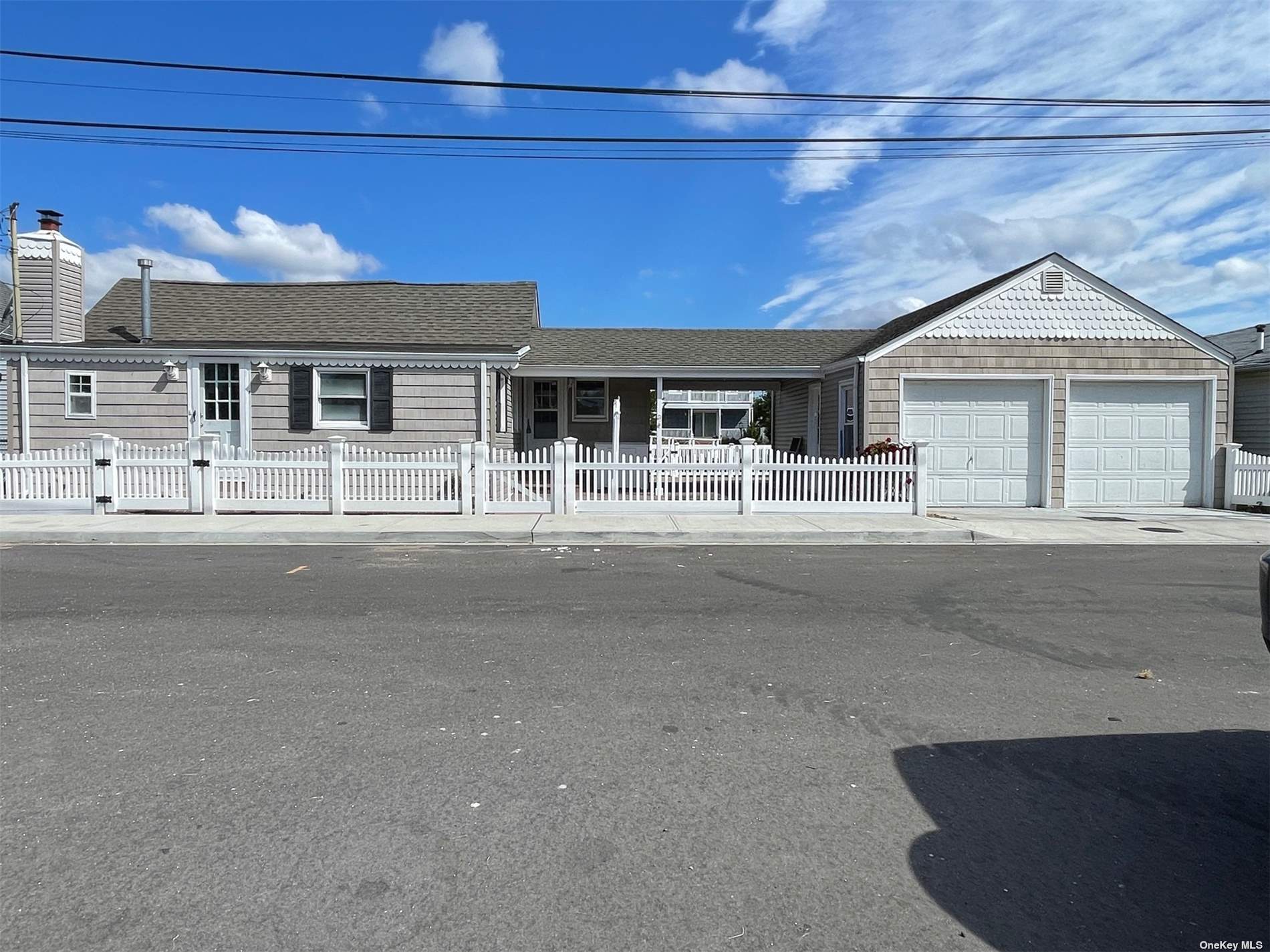 Washington Pl, Baldwin, NY 11510