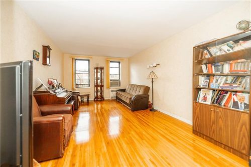 apt-5h-2271 Knapp St, Brooklyn, NY, 11229-5729 | Card Image