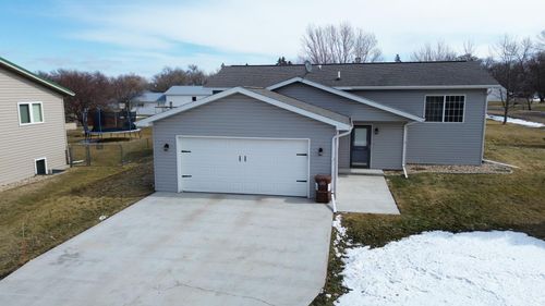 7005 4th St, Lake Park, MN, 56554-4327 | Card Image