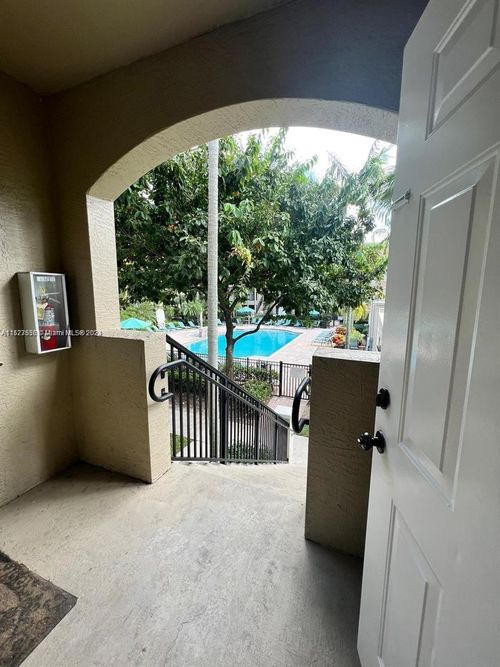 304-5940 W Sample Rd, Coral Springs, FL, 33067-3254 | Card Image