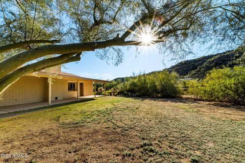 9004 E Grandview Dr, Mesa, AZ, 85207-4218 | Card Image