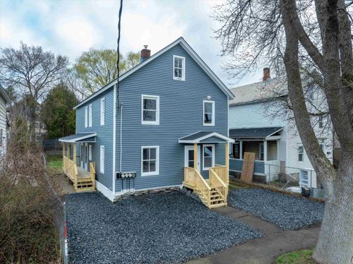 29 Hopkins St, Rutland, VT, 05701-4427 | Card Image