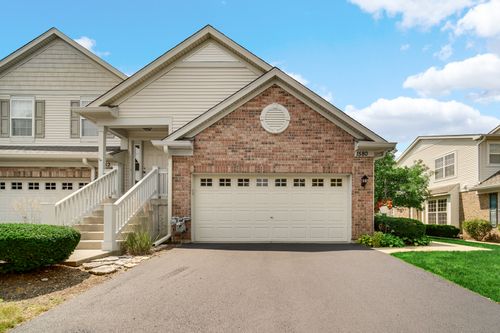 1580 Millbrook Dr, Algonquin, IL, 60102-2515 | Card Image