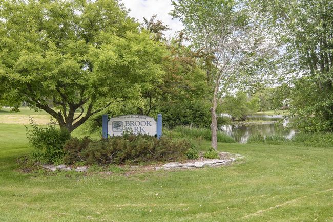 20800 Brook Park Drive, House other with 4 bedrooms, 2 bathrooms and null parking in Brookfield WI | Image 44