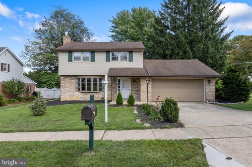 385 Folkstone Way, YORK, PA, 17402-4229 | Card Image