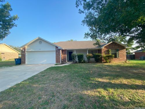 2712 Woodland Dr, Pleasanton, TX, 78064-2904 | Card Image