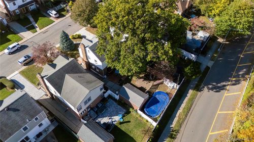 163 15th Dr, Whitestone, NY, 11357-2934 | Card Image