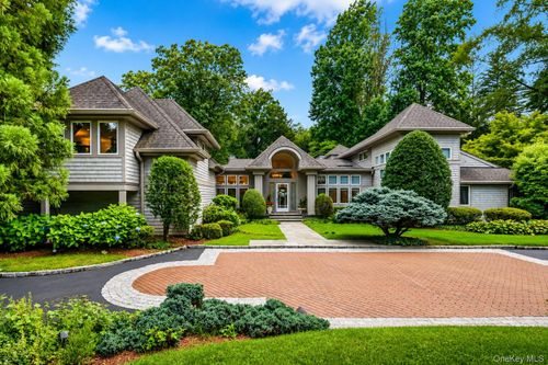 24 Winding Ln, Glen Head, NY, 11545-2904 | Card Image