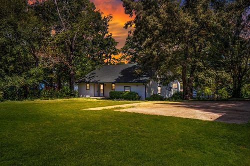 20009 Southside Cir, Winona, TX, 75792-6739 | Card Image