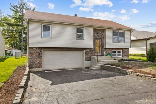 5611 Oak Park Rd, Oakwood Hills, IL, 60013-1013 | Card Image
