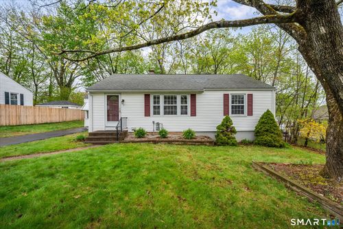 3 Elmwood Rd, Wallingford, CT, 06492-3007 | Card Image