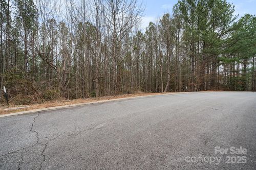 207 Grandfathers Pass Nw, Valdese, NC, 28690 | Card Image