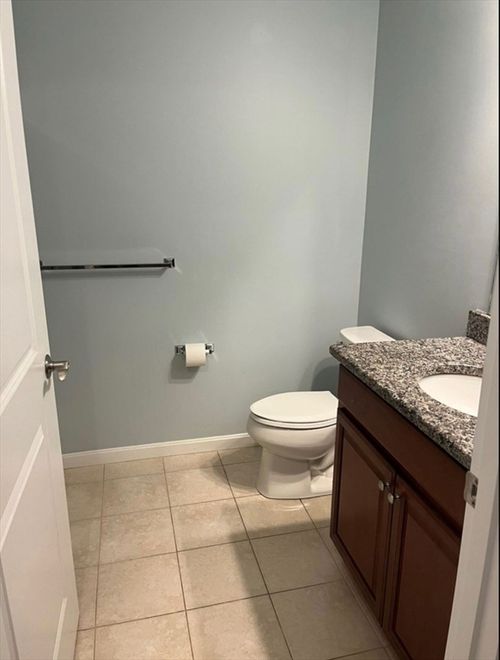 207-25 West Main, Westborough, MA, 01581 | Card Image