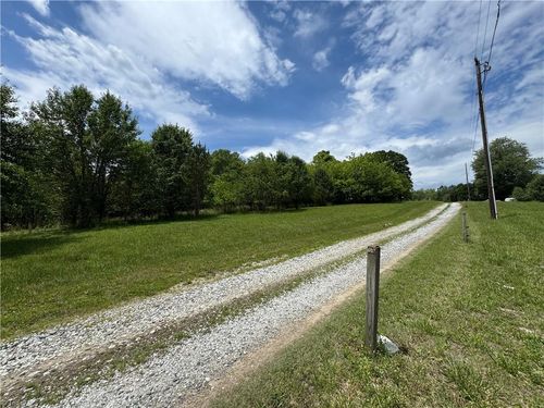 000 Eagle Ln, Mount Airy, NC, 27030 | Card Image