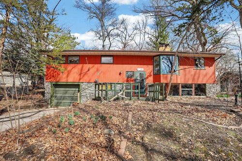 2512 Timber Drive, Cedar Falls, IA, 50613 | Card Image