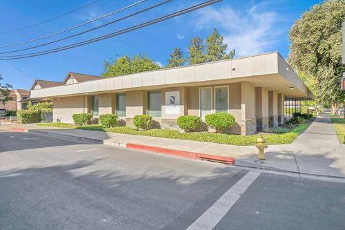 222 Court St, Woodland, CA, 95695-3115 | Card Image