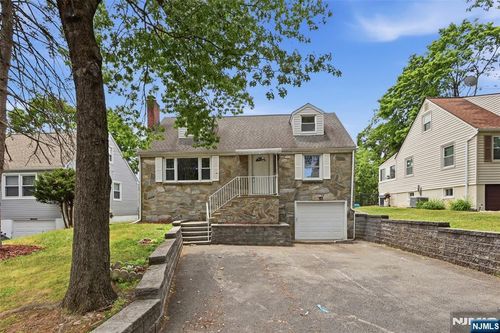 20 Sunnyside Rd, West Orange, NJ, 07052-2032 | Card Image