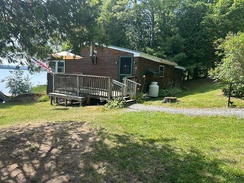 322 Thomas Road, Sangerville, ME, 04479 | Card Image