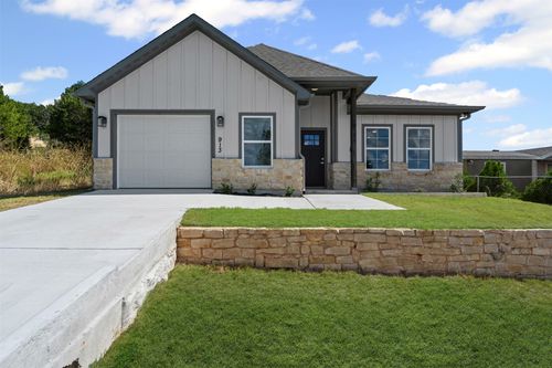 913 Pease River Dr, Granbury, TX, 76048-5865 | Card Image