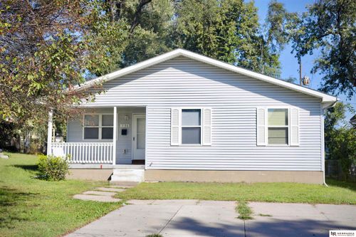 3186 Meredith Ave, Omaha, NE, 68111-2336 | Card Image