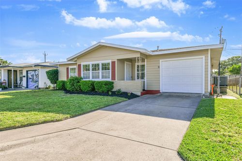 11 Lyncrest Dr, Galveston, TX, 77550-3214 | Card Image