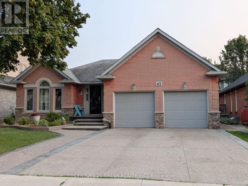 upper-45 Caswell Dr, Hamilton, ON, L9C7N3 | Card Image