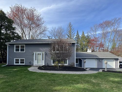 6 Castle Dr, Hooksett, NH, 03106-1201 | Card Image