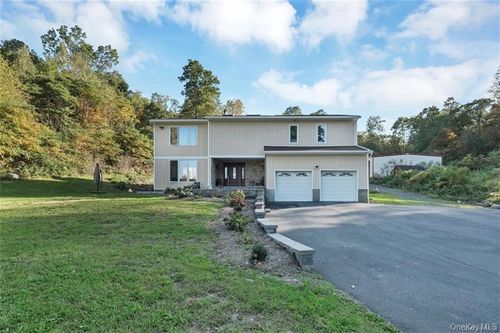 63 Whitetail Run, Chester, NY, 10918-4500 | Card Image