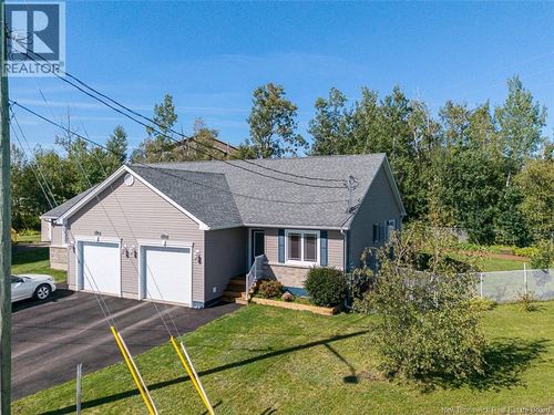 77 Stillwater Dr, Moncton, NB, E1E0E3 | Card Image