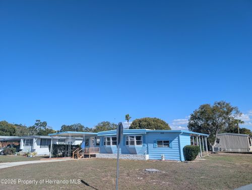 7528 Western Circle Dr, BROOKSVILLE, FL, 34613-7305 | Card Image