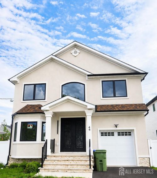 46 Foyer St, Edison, NJ, 08817-5046 | Card Image