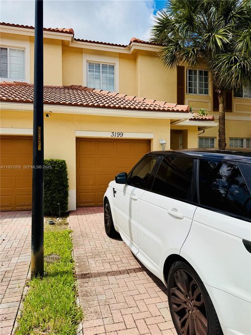 3199 Nw 32nd Ter, Oakland Park, FL, 33309-8212 | Card Image