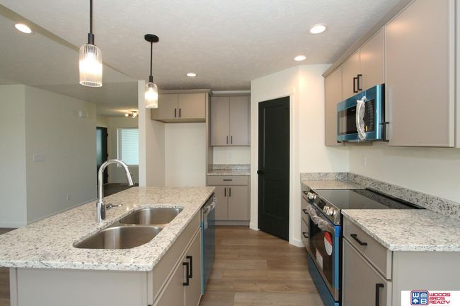 1209 S 9 Th St, House other with 4 bedrooms, 3 bathrooms and 3 parking in Ashland NE | Image 5