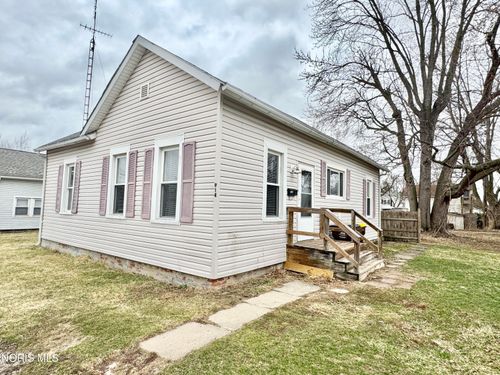 914 Warren St, Defiance, OH, 43512-2058 | Card Image