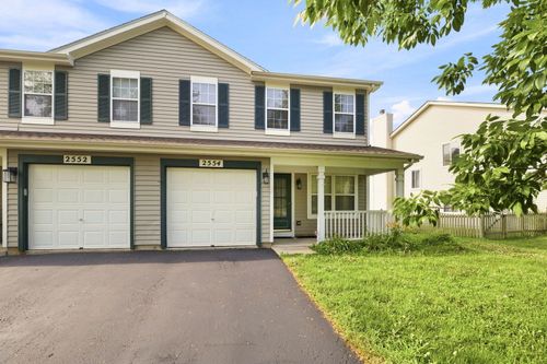 2554 Warm Springs Ln, Naperville, IL, 60564-8400 | Card Image