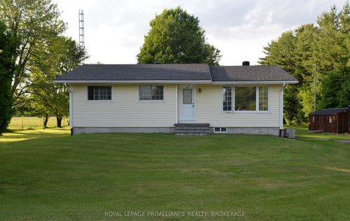3646 Brewers Mills Rd, Seeleys Bay, ON, K0H2N0 | Card Image