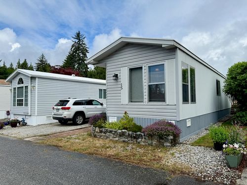 15-5575 Mason Rd, Sechelt, BC, V7Z0K9 | Card Image