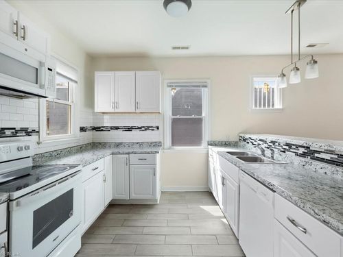 3414 Hull St, Richmond, VA, 23224-3453 | Card Image