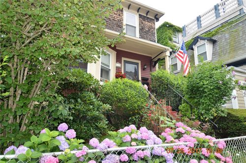 apt-2-616 Thames St, Newport, RI, 02840-6763 | Card Image