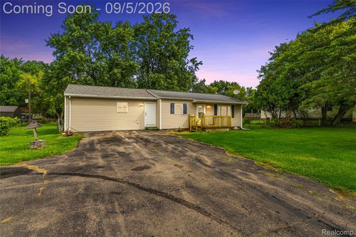 2071 E Dodge Rd, Clio, MI, 48420-9701 | Card Image
