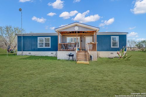 103 County Road 2667, Moore, TX, 78057-2205 | Card Image