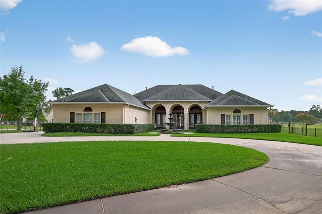 31810 Edgewater Dr, House other with 4 bedrooms, 3 bathrooms and 3 parking in Magnolia TX | Image 4
