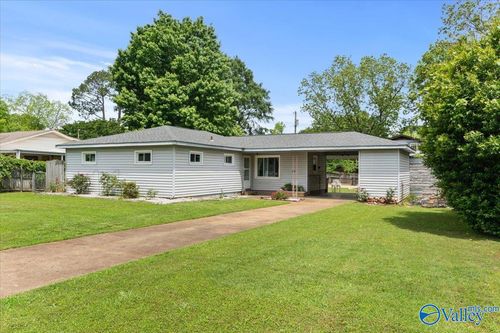 2006 13th St Se, Decatur, AL, 35601-5204 | Card Image