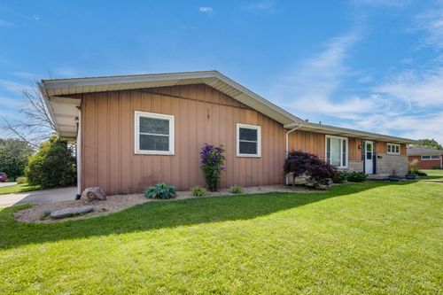 421 Country Club Dr, Batesville, IN, 47006-1034 | Card Image