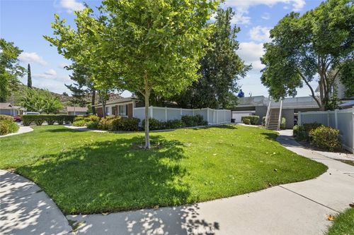 136-28121 Robin Ave, Saugus, CA, 91350-2050 | Card Image