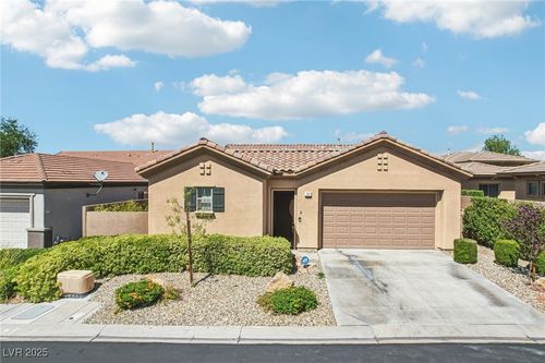 20 Hunt Valley Trl, Henderson, NV, 89052-6674 | Card Image