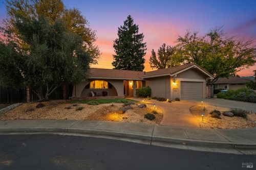 654 Corte Seville, Vacaville, CA, 95688-2031 | Card Image